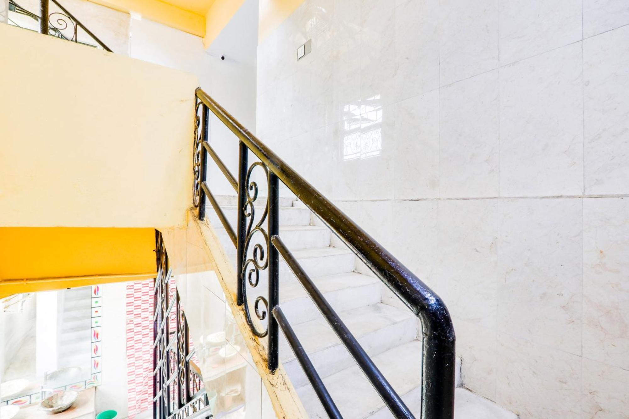 Hotel O City Inn Luxury Rooms Warangal Extérieur photo